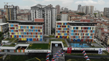 Belediyelerin öğrenci yurdu açma yetkisi kaldırıldı