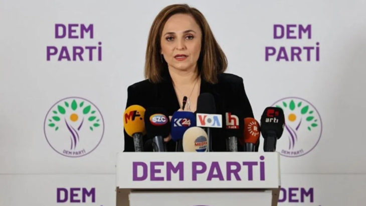 DEM Parti sözcüsü Doğan'dan dikkat çeken açıklama: Türkiye'nin yeni bir anayasaya ihtiyacı var