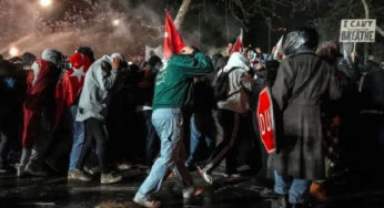 Türkiye yönünü arıyor