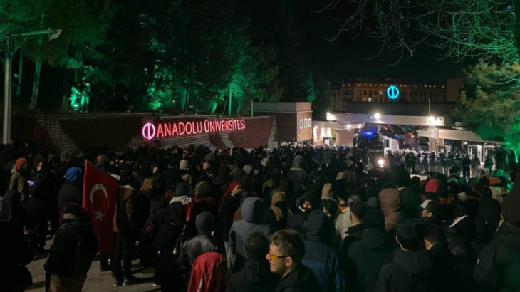 Harp Okulu'ndan sonra Anadolu Üniversitesi'nde