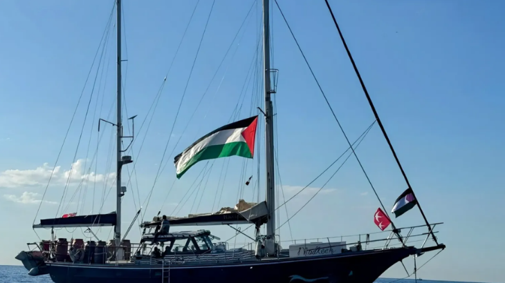 İsrail insani yardım gemisine müdahale etti. 12 aktivist gözaltında