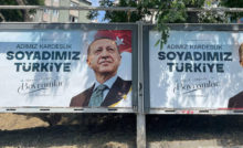 Erdoğan, reklamlarında tutuklanan Ahmet Özer'in sözünü kullanıyor