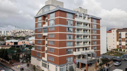 AKP’li Başkan şimdi de belediye binasını satacak