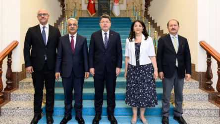 DEM Parti heyeti, Adalet Bakanı Tunç ile görüştü