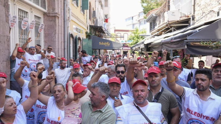 İzBB'de atılan işçilerin mücadelesi devam ediyor: Halkın meclisini halka kapatıyorlar