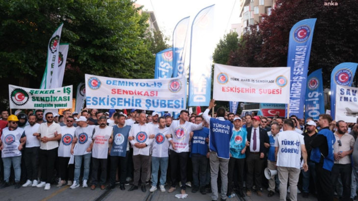 Eskişehir’de kamu işçilerinden zam protestosu: AKP İl Başkanlığı'na yürüdüler