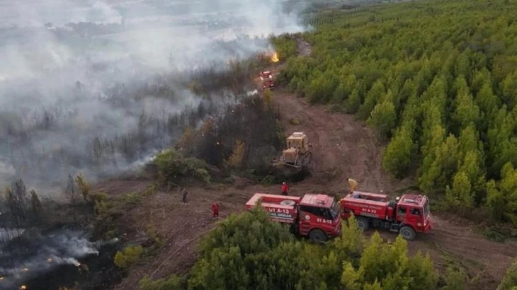 Osmaniye'de yangına müdahale için giden arazöz devrildi: 1 işçi hayatını kaybetti, 4 işçi yaralandı