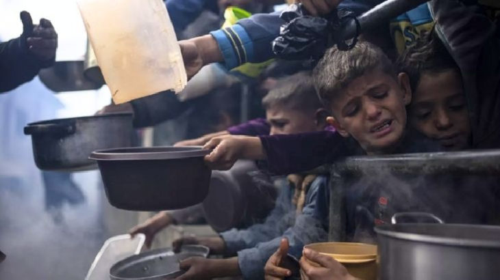 Gazze'de son 24 saatte 11 Filistinli daha açlıktan öldü!