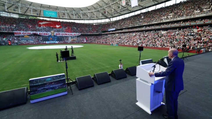 Beşiktaş taraftarından TÜGVA etkinliğine tepki