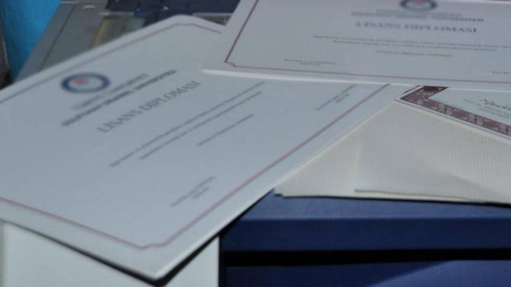 Depremde hayatını kaybeden avukatların ailelerinden, sahte diploma çetesine tepki