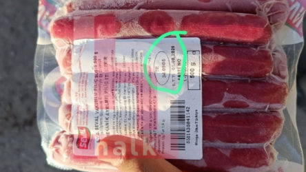 TOKİ şantiyesinde çalışan işçilere tarihi geçmiş yemek verdiler!