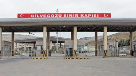 Suriye'ye pasaportla geçiş işlemleri başladı