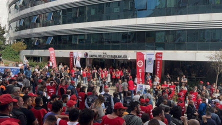 Kartal Belediyesi’nde işçiler eylem kararı aldı!