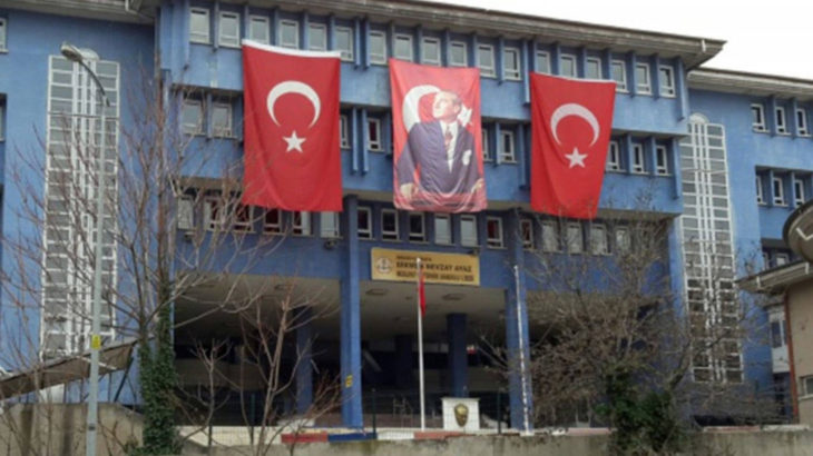 Laik eğitim hedefte: Karma eğitim temel ilkesi, 'tek kız ortaokulu' ile tartışmaya açılıyor