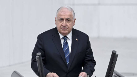 Milli Savunma Bakanı Yaşar Güler, HTŞ'li Ebu Kasra ile görüşecek