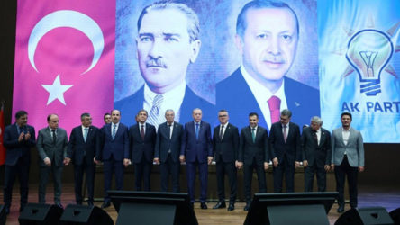 AKP'nin hedefinde eğitim var: Süre kısalacak, dinsellik artacak