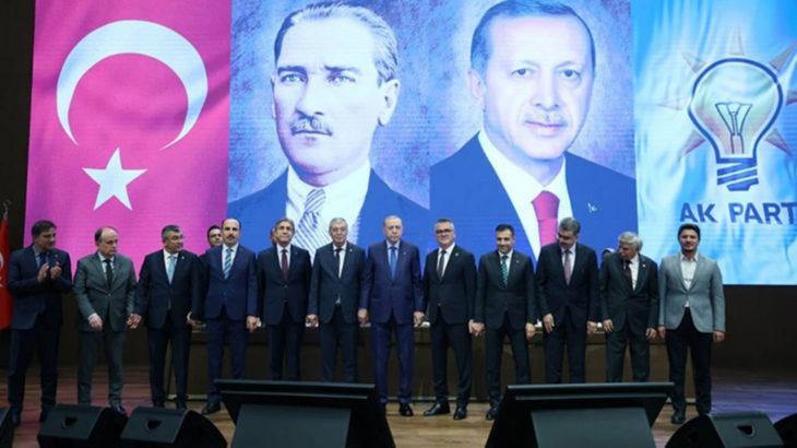 AKP'nin hedefinde eğitim var: Süre kısalacak, dinsellik artacak