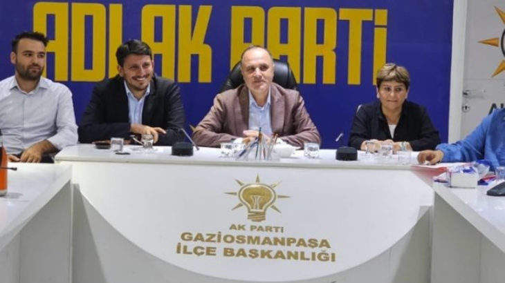 AKP'li ilçe başkanının oğlu babasını soymuş