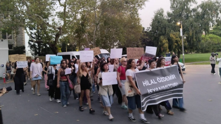 'Hilal Özdemir' cinayetini protesto eden Boğaziçi Üniversitesi öğrencilerin evleri basıldı