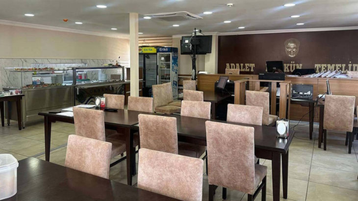 Muğla Adliyesi'nde davalar yemek salonunda görülmeye başlandı
