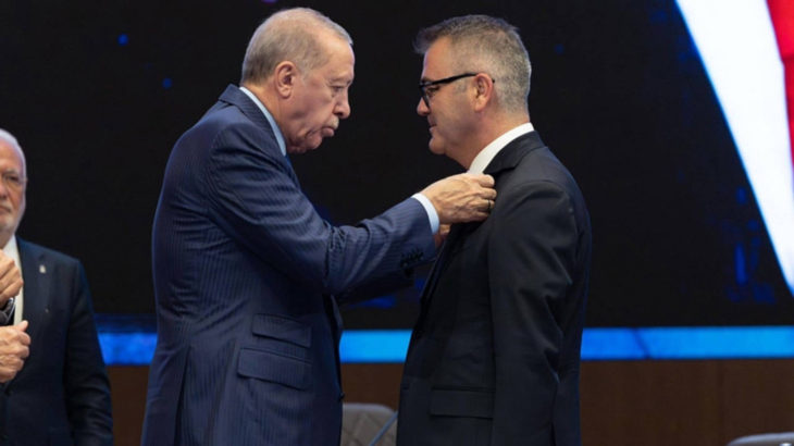 Biri CHP'li 2 belediye başkanı daha AKP'ye katıldı