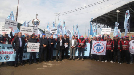 DHL eCommerce işçilerinden patronlara çağrı: Sendika hakkını engellemekten vazgeçin!