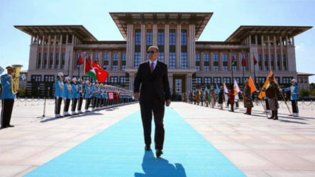 Erdoğan'dan CHP'li Belediye Başkanları'na Saray'da çay partisi