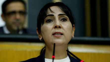 Figen Yüksekdağ: CHP’ye yönelik operasyonlar demokratik zemini kilitliyor