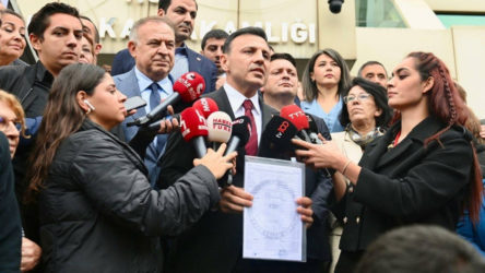 Özgür Çelik mazbatasını aldı