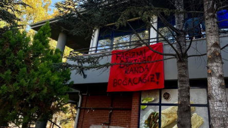 Hacettepe Üniversitesi'nde faşistler öğrencilere saldırdı