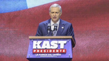 Şili'de başkanlık seçimini 16 puan farkla aşırı sağın adayı Jose Antonio Kast kazandı