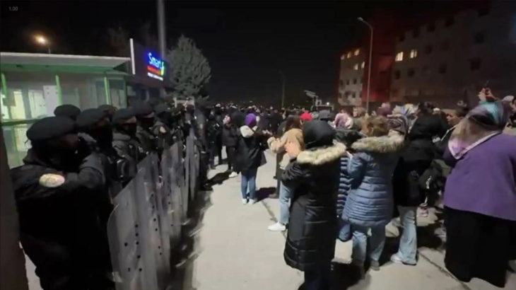 Smart Solar'da grev kırıcılığı: Patron polis eşliğinde mal çıkardı