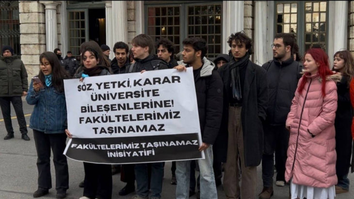 İstanbul Üniversitesi öğrencilerinden fakültelerinin taşınma planına tepki
