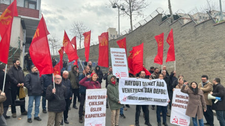 TKH, ABD konsolosluğu önünden seslendi: Haydut devlet elini Venezuela'dan çek