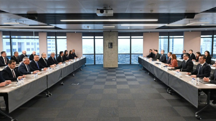 Patronlar metal işçisine sefalet zammı teklif etti