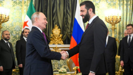 Putin, HTŞ lideri Colani'yle görüştü