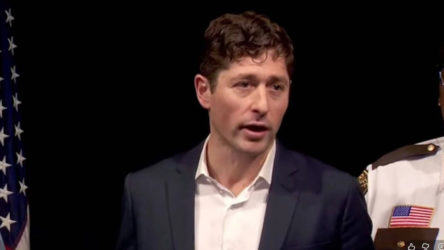 Minneapolis Belediye Başkanı'ndan ICE'ye sert sözler: Şehrimizden ... gidin