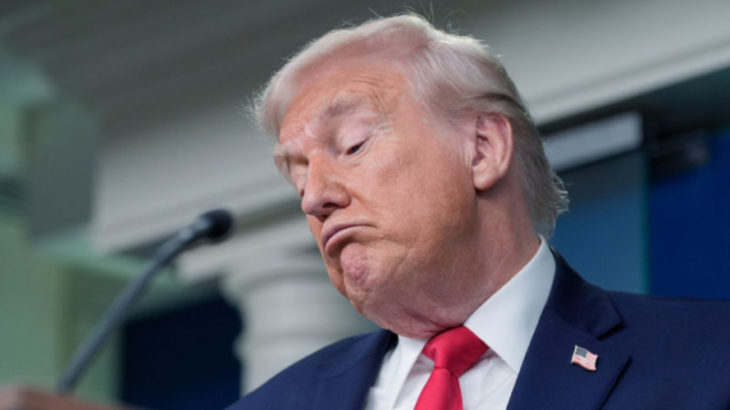 The New York Times'tan dikkat çeken başyazı: Trump 1 milyar 408 milyon 500 bin doları nasıl cebe indirdi?