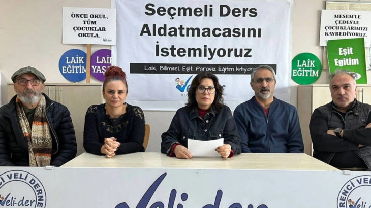 Okullarda din dersi dayatması