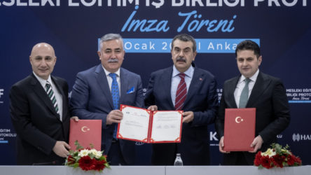 Mesleki eğitim kamusal hak olmaktan çıktı: Gençlere istihdam değil kredi yolu