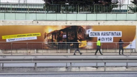 Kayyum atanan şirketlere ait reklam panolarına İBB karşıtı mesajlar asıldı