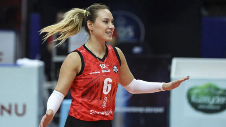 İBB soruşturmasında gözaltına alınan eski voleybolcu Derya Çayırgan hakkında ev hapsi talebi