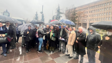 Laiklik Meclisi Sözcülerinden Ömer Faruk Eminağaoğlu'nun yargılandığı dava ertelendi