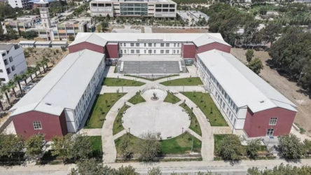 Hatay’da torpilli isimler üniversite kadrolarına girdi: Depremzede açıkta kaldı!