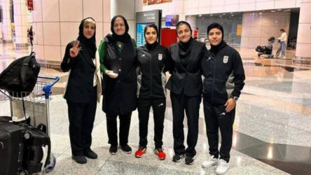 İranlı futbolculardan biri daha iltica talebini geri çekti