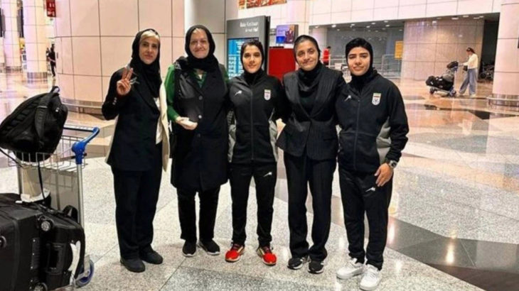 İranlı futbolculardan biri daha iltica talebini geri çekti