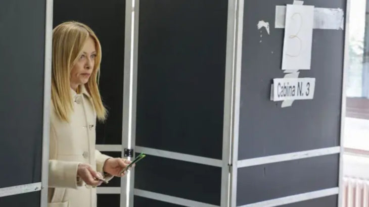 Meloni'nin anayasa değişikliği talebi referandumda reddedildi