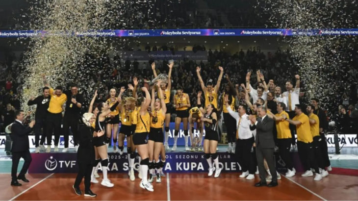 Kadınlar Kupa Voley'de şampiyon Vakıfbank oldu