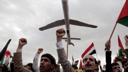 Husiler, İsrail'i hedef aldı