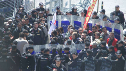 1 Mayıs Anmasına polis müdahale etti. Gözaltılar var